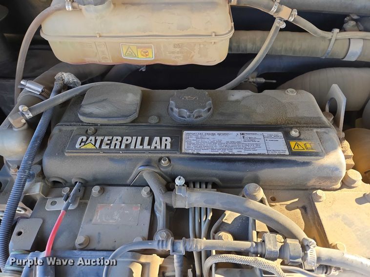 image for item EB1263 2005 Caterpillar TH580B telehandler