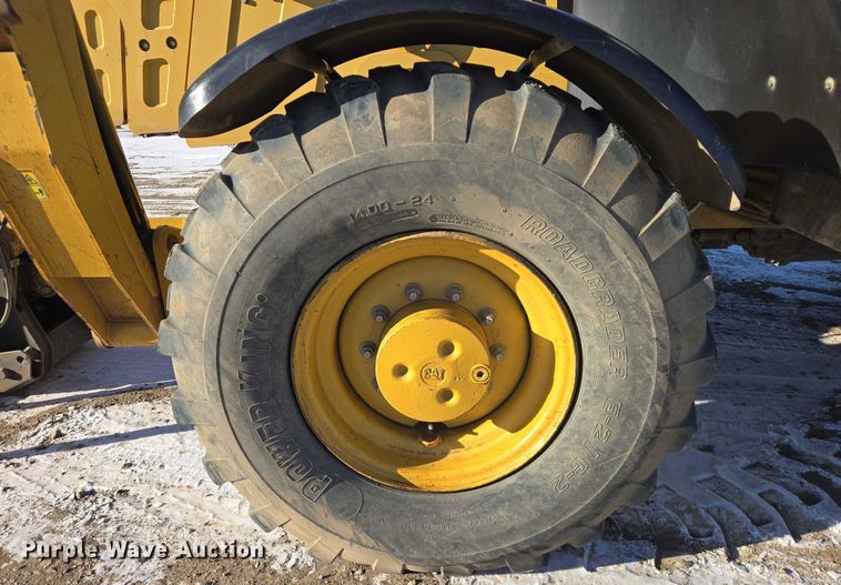 image for item EB1263 2005 Caterpillar TH580B telehandler