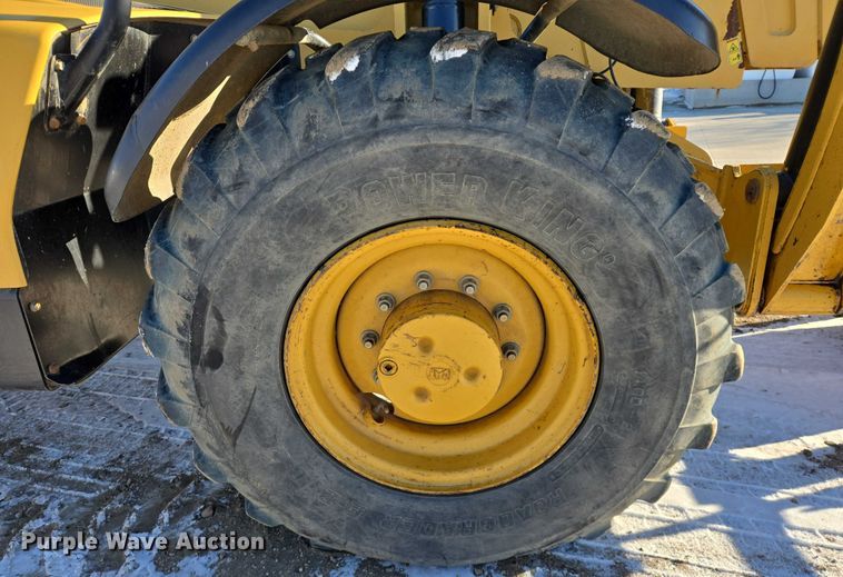 image for item EB1263 2005 Caterpillar TH580B telehandler