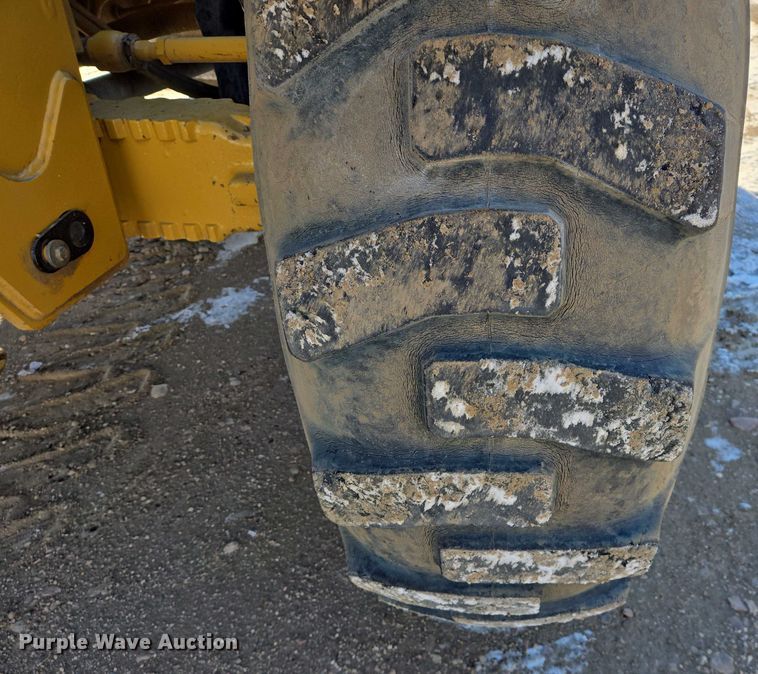 image for item EB1263 2005 Caterpillar TH580B telehandler