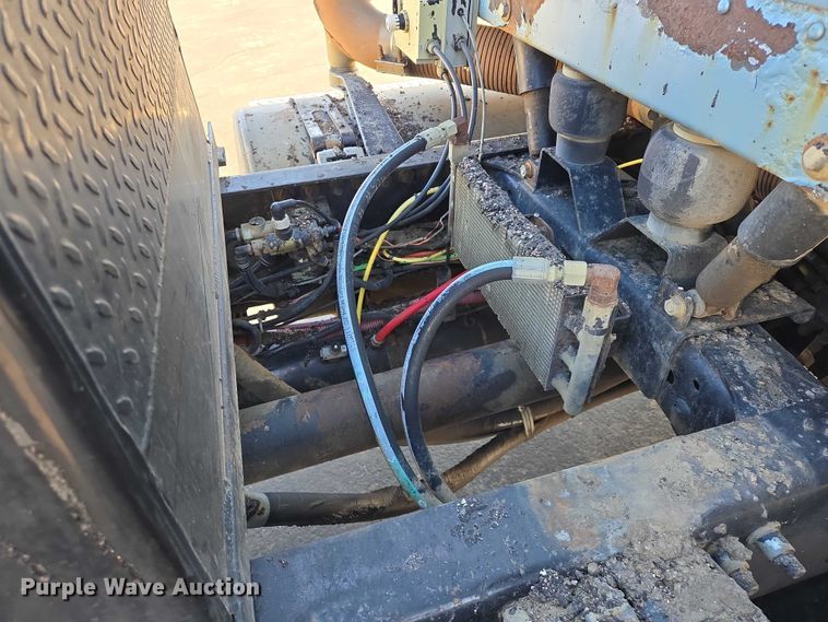 image for item EB1266 2006 Freightliner CST120 semi truck