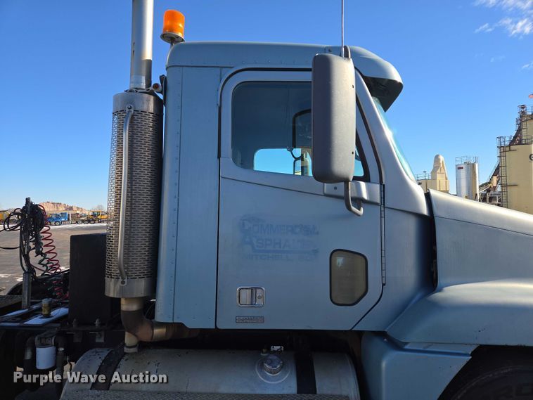 image for item EB1266 2006 Freightliner CST120 semi truck