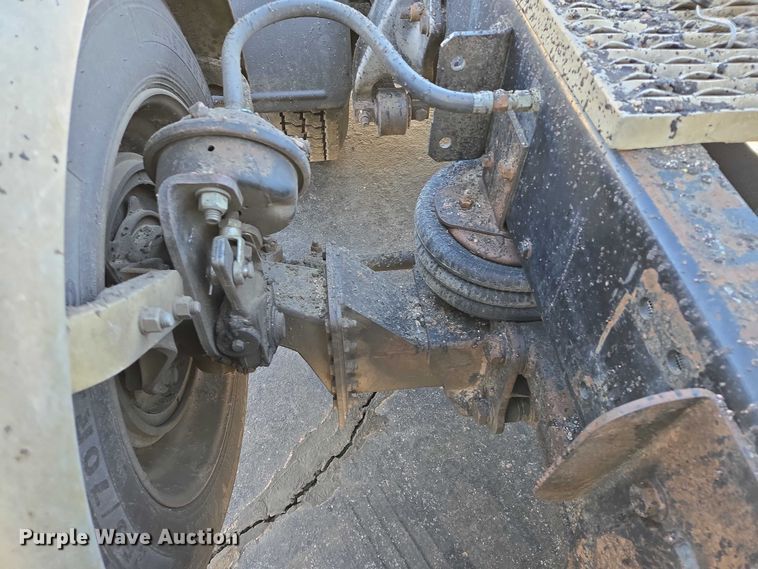 image for item EB1266 2006 Freightliner CST120 semi truck