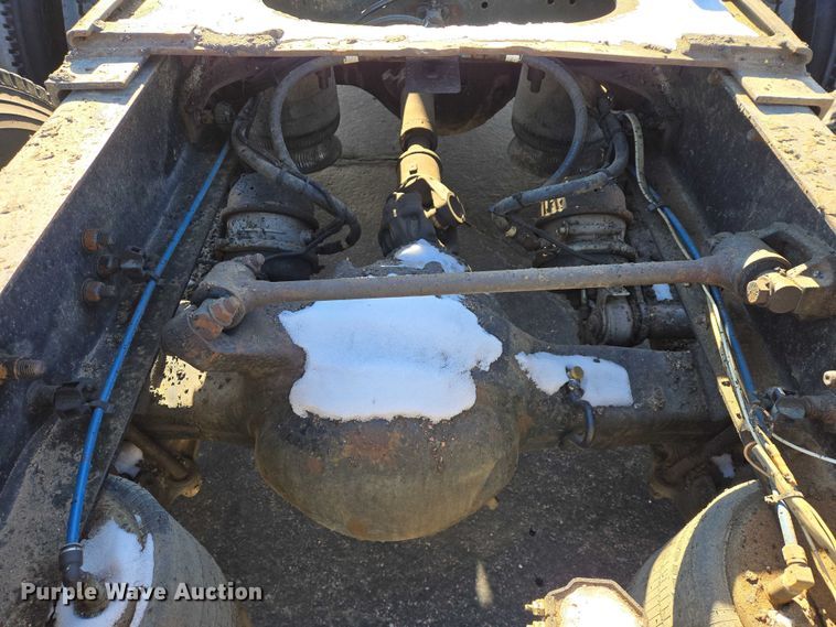 image for item EB1266 2006 Freightliner CST120 semi truck