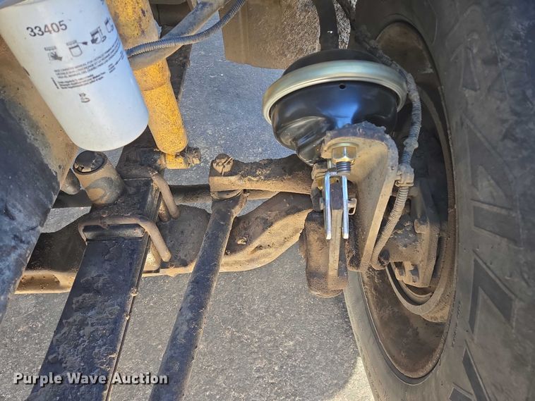 image for item EB1266 2006 Freightliner CST120 semi truck