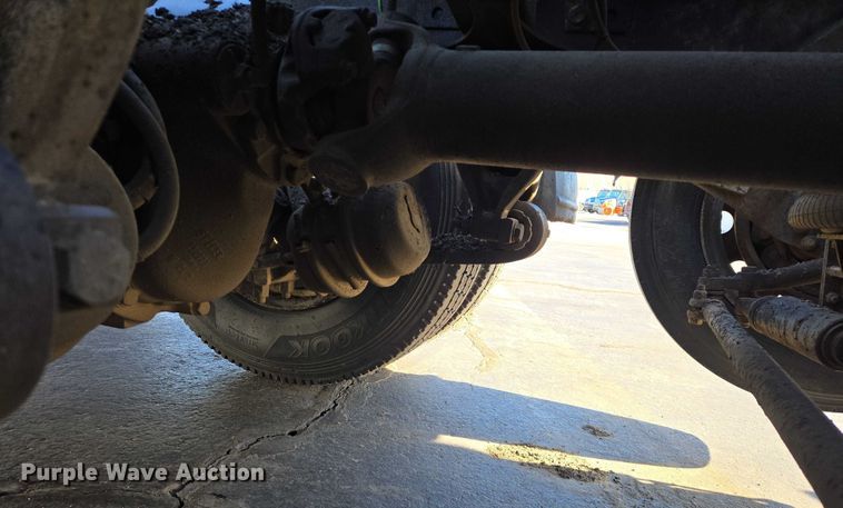 image for item EB1266 2006 Freightliner CST120 semi truck