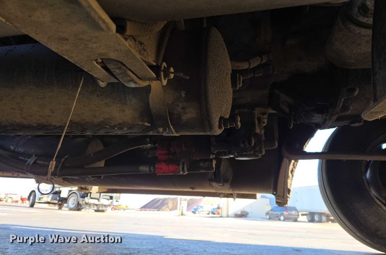 image for item EB1266 2006 Freightliner CST120 semi truck