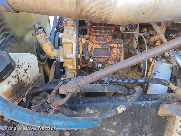 image for item EB1266 2006 Freightliner CST120 semi truck