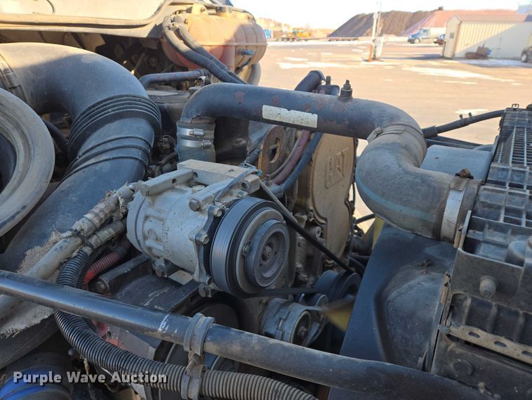 image for item EB1266 2006 Freightliner CST120 semi truck