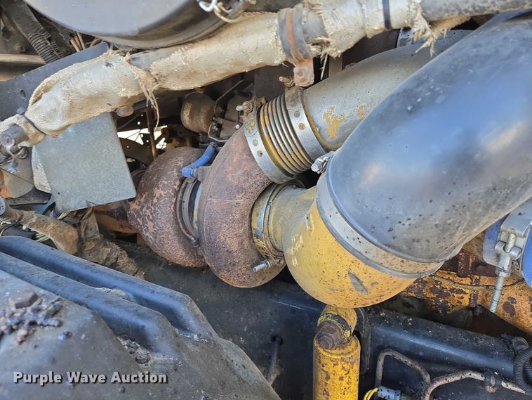 image for item EB1266 2006 Freightliner CST120 semi truck