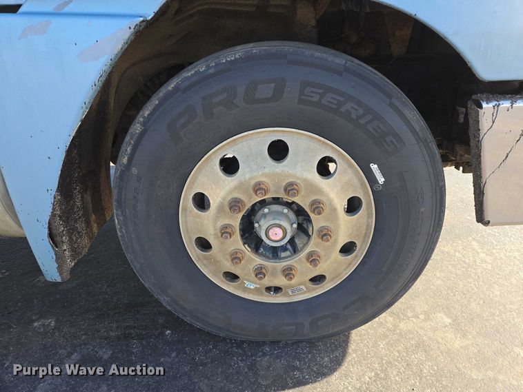 image for item EB1266 2006 Freightliner CST120 semi truck