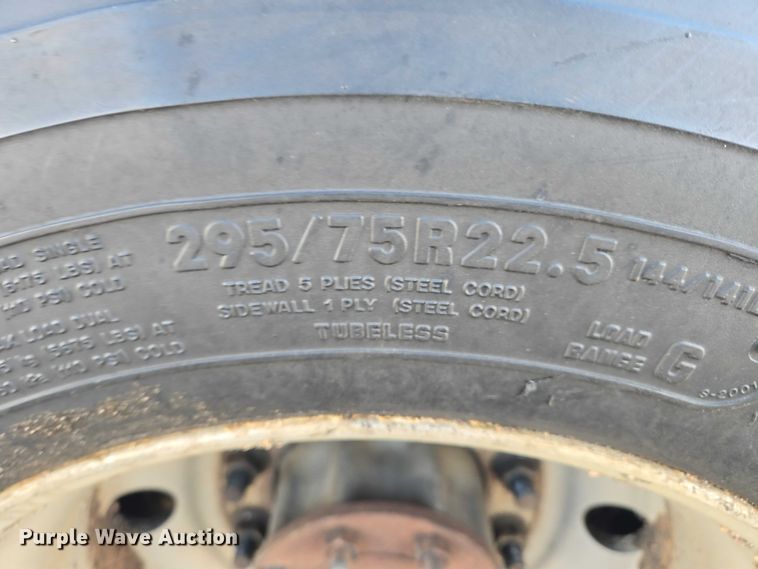 image for item EB1266 2006 Freightliner CST120 semi truck