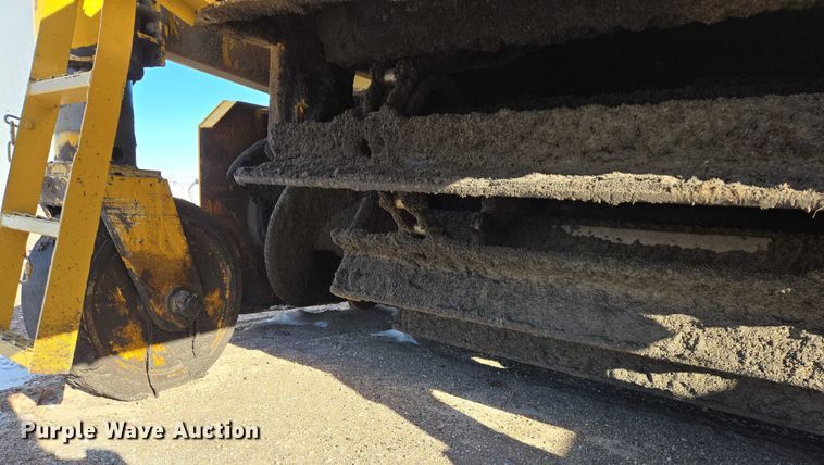 image for item EB1267 Weiler E650A windrower