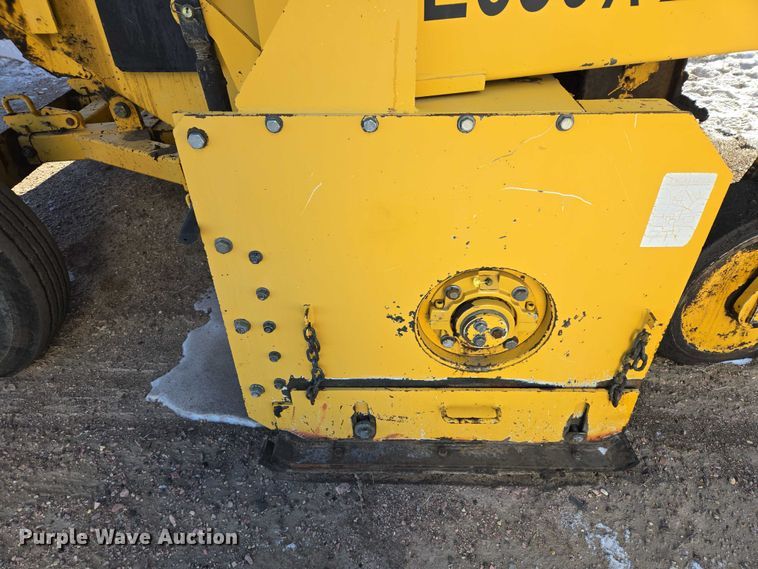 image for item EB1267 Weiler E650A windrower