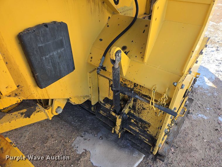 image for item EB1267 Weiler E650A windrower