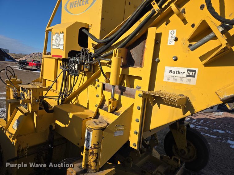 image for item EB1267 Weiler E650A windrower