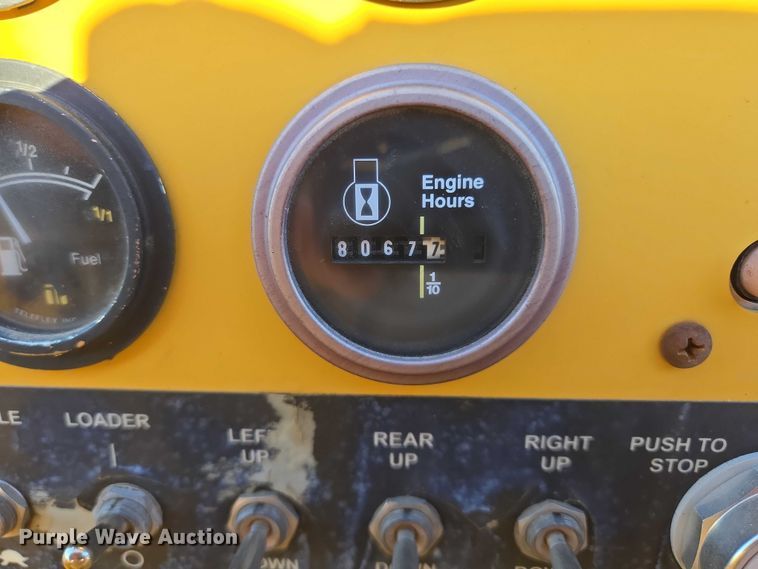 image for item EB1267 Weiler E650A windrower