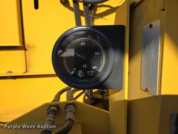 image for item EB1267 Weiler E650A windrower