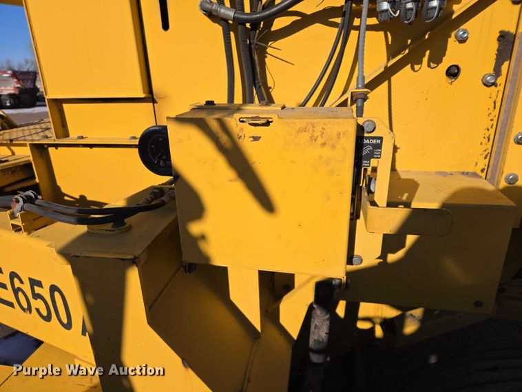 image for item EB1267 Weiler E650A windrower