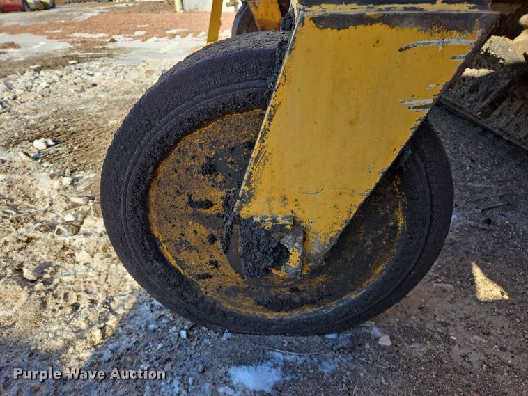 image for item EB1267 Weiler E650A windrower