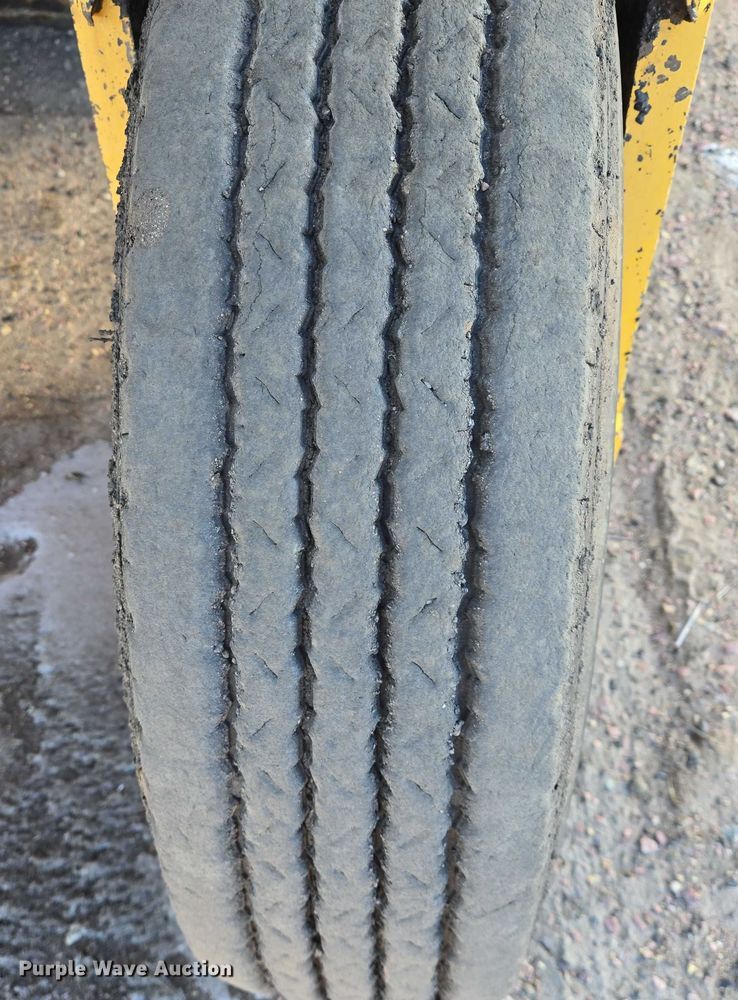 image for item EB1267 Weiler E650A windrower