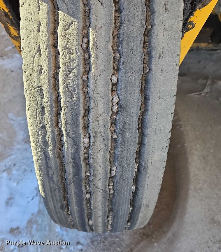 image for item EB1267 Weiler E650A windrower