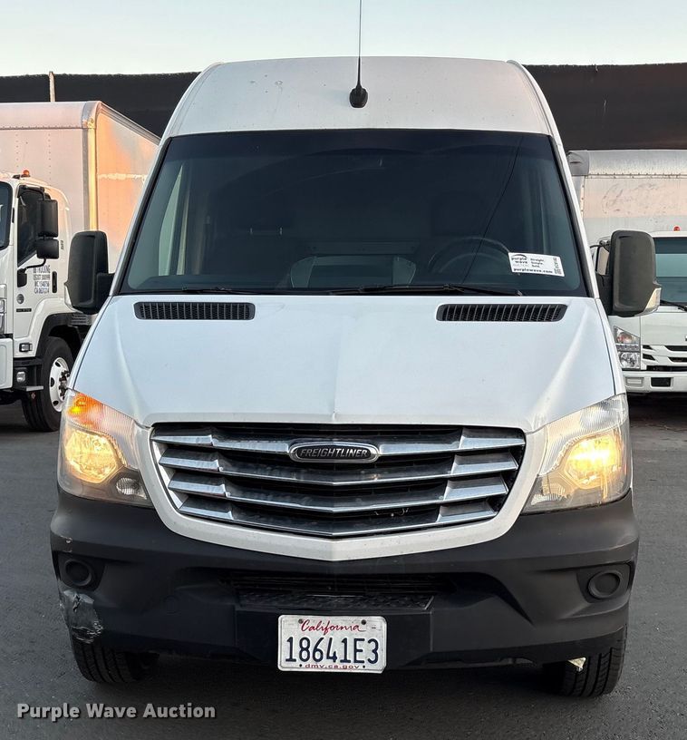 image for item EC8182 2018 Freightliner 2500 van