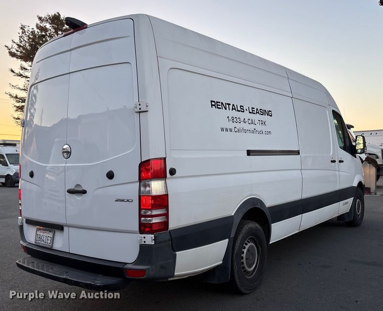 image for item EC8182 2018 Freightliner 2500 van