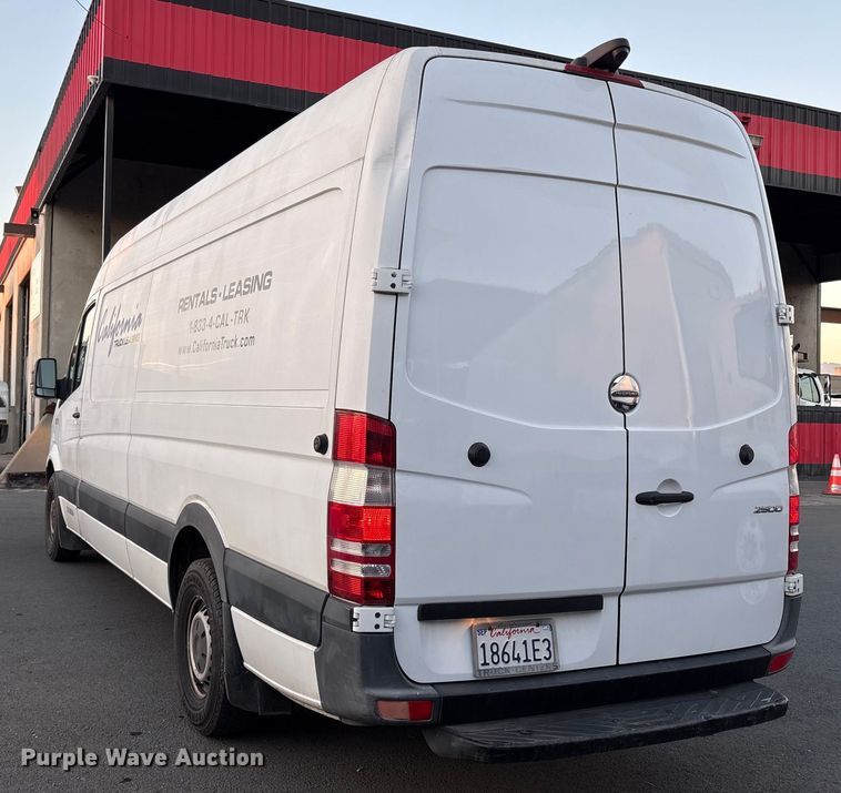 image for item EC8182 2018 Freightliner 2500 van