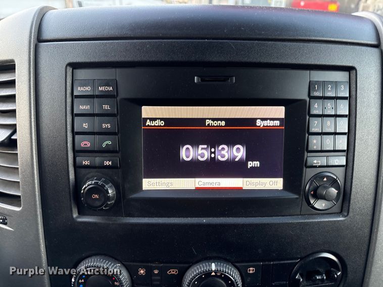 image for item EC8182 2018 Freightliner 2500 van