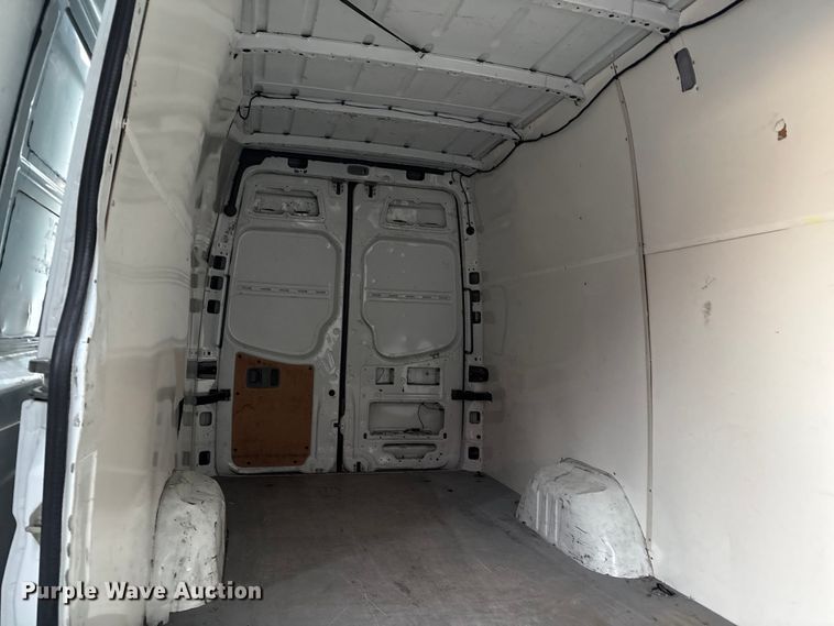 image for item EC8182 2018 Freightliner 2500 van