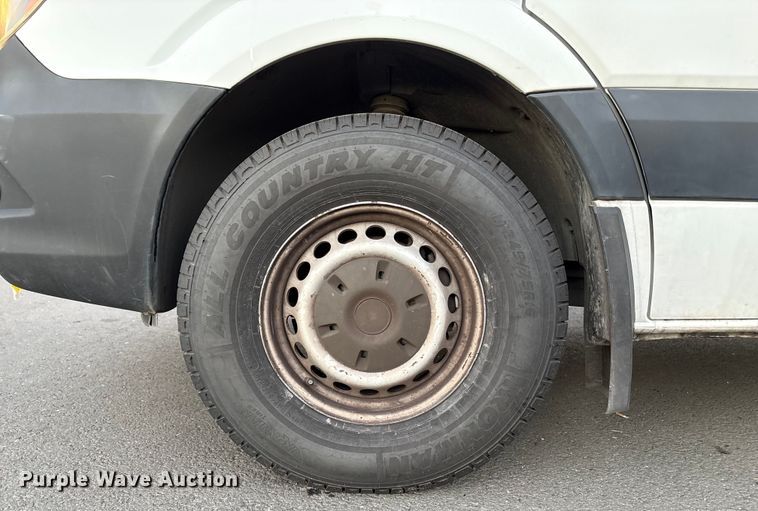 image for item EC8182 2018 Freightliner 2500 van