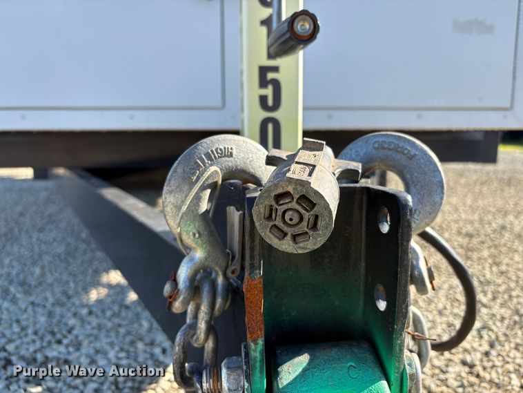 image for item EC8191 2014 Island Power USA SI 6048-US-10 solar panel trailer