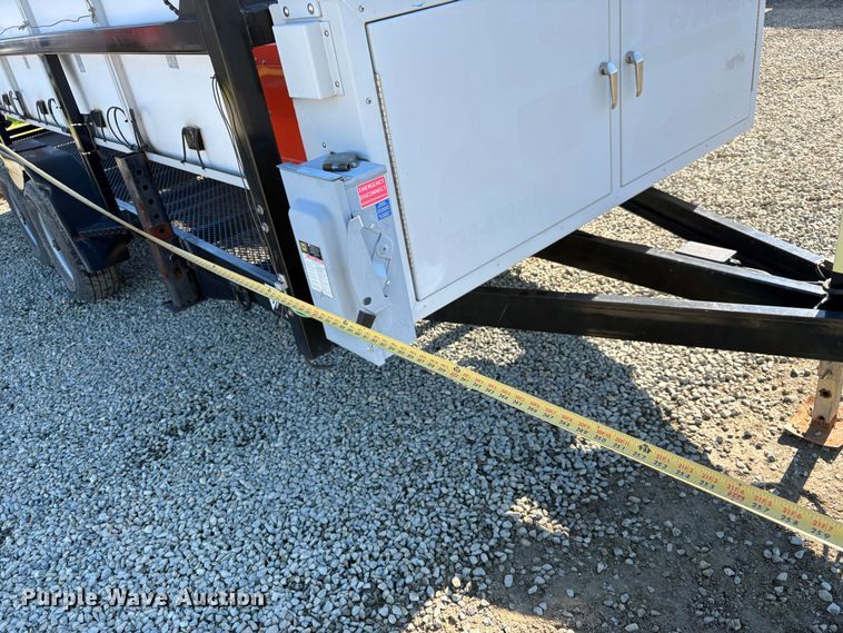 image for item EC8191 2014 Island Power USA SI 6048-US-10 solar panel trailer