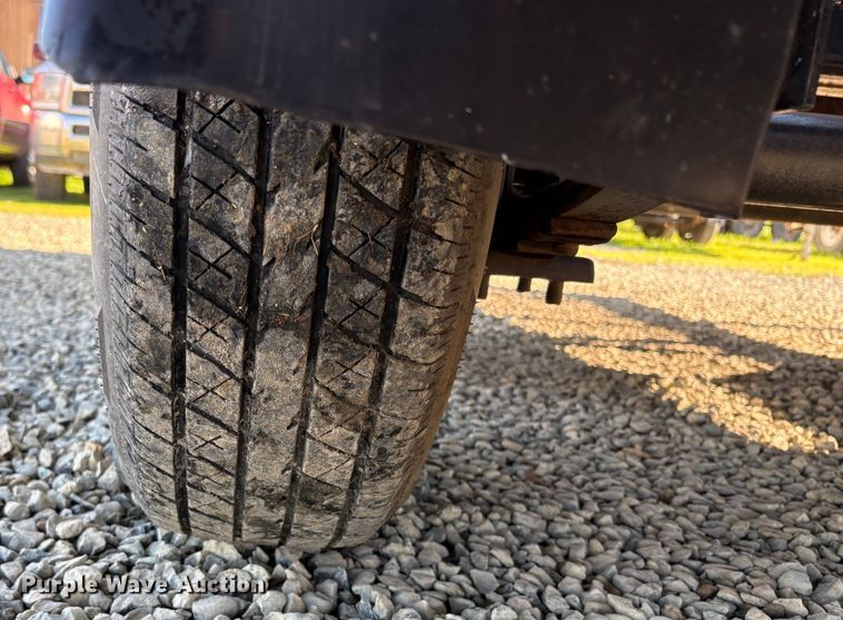 image for item EC8191 2014 Island Power USA SI 6048-US-10 solar panel trailer