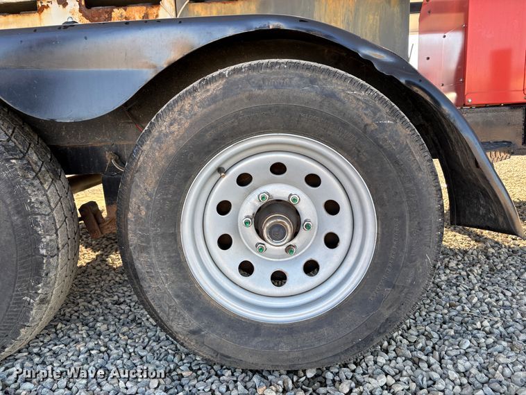 image for item EC8191 2014 Island Power USA SI 6048-US-10 solar panel trailer