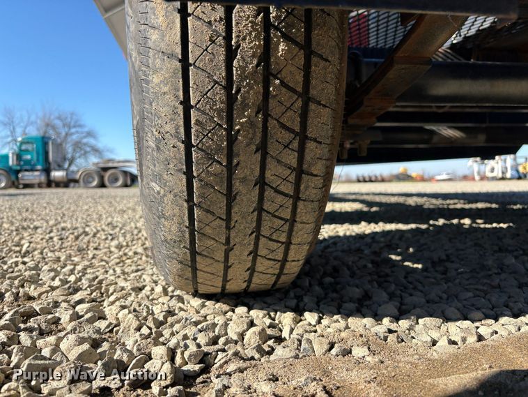 image for item EC8191 2014 Island Power USA SI 6048-US-10 solar panel trailer