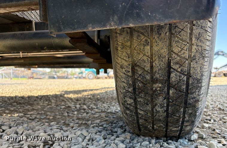 image for item EC8192 2015 Island Power USA IS 6048-US-10 solar panel trailer