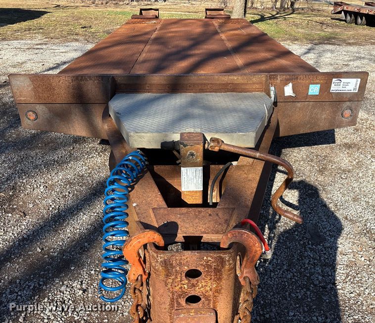 image for item ED2157 2001 Interstate equipment trailer