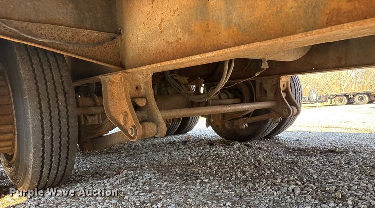 image for item ED2157 2001 Interstate equipment trailer