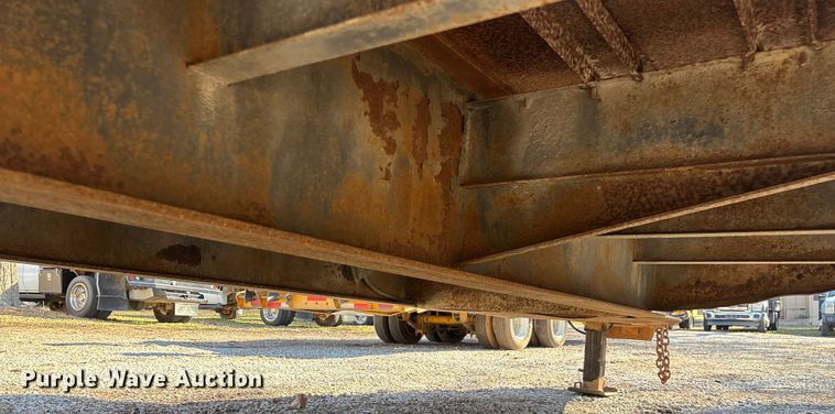 image for item ED2157 2001 Interstate equipment trailer