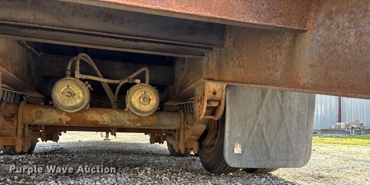 image for item ED2157 2001 Interstate equipment trailer