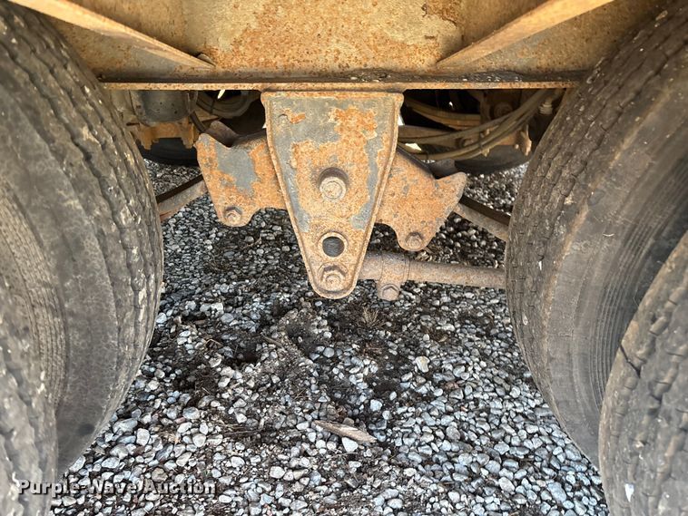 image for item ED2157 2001 Interstate equipment trailer