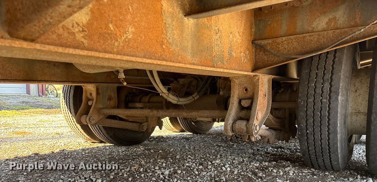 image for item ED2157 2001 Interstate equipment trailer