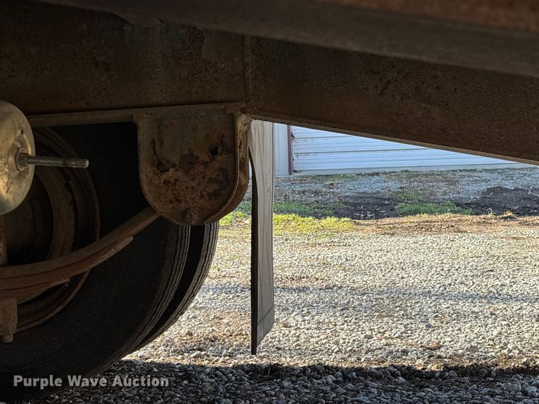 image for item ED2157 2001 Interstate equipment trailer