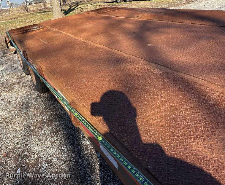 image for item ED2157 2001 Interstate equipment trailer