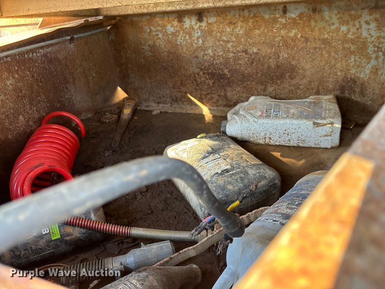 image for item ED2157 2001 Interstate equipment trailer