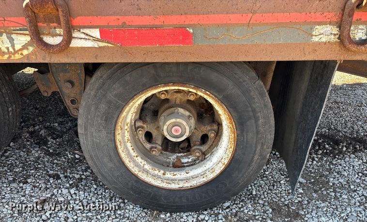 image for item ED2157 2001 Interstate equipment trailer