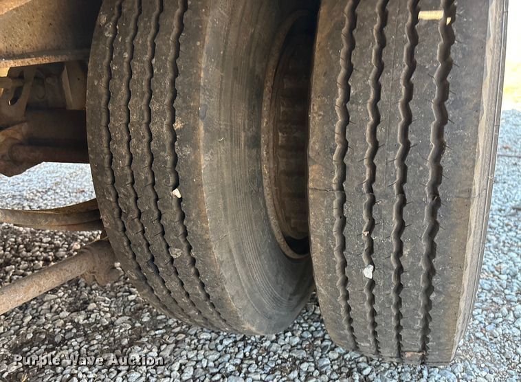 image for item ED2157 2001 Interstate equipment trailer