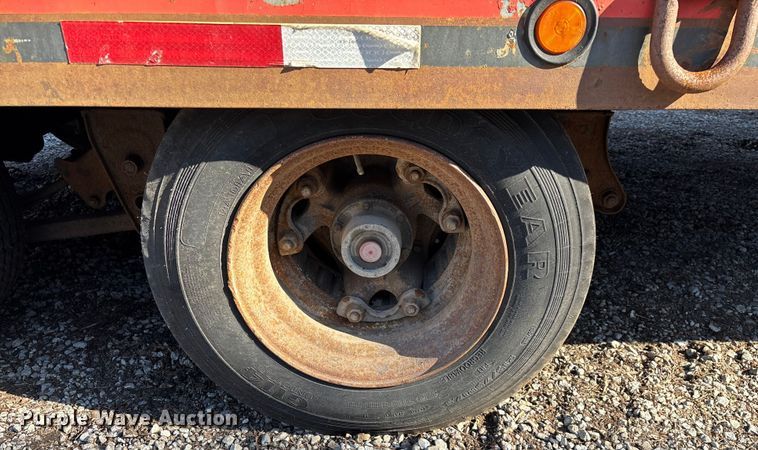 image for item ED2157 2001 Interstate equipment trailer